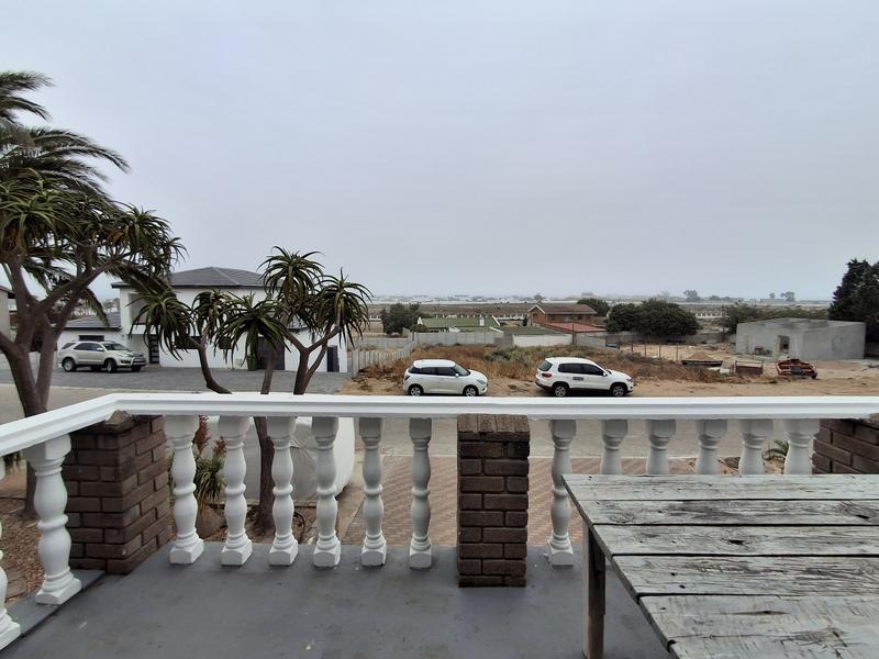 4 Bedroom Property for Sale in Sandy Point Western Cape